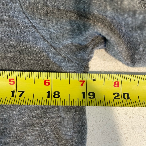 Gray Marc by Marc Jacobs Tee - Picture 3 of 3